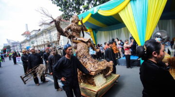 Ribuan Warga Padati Festival Asia Afrika, Bandung Semakin Mendunia